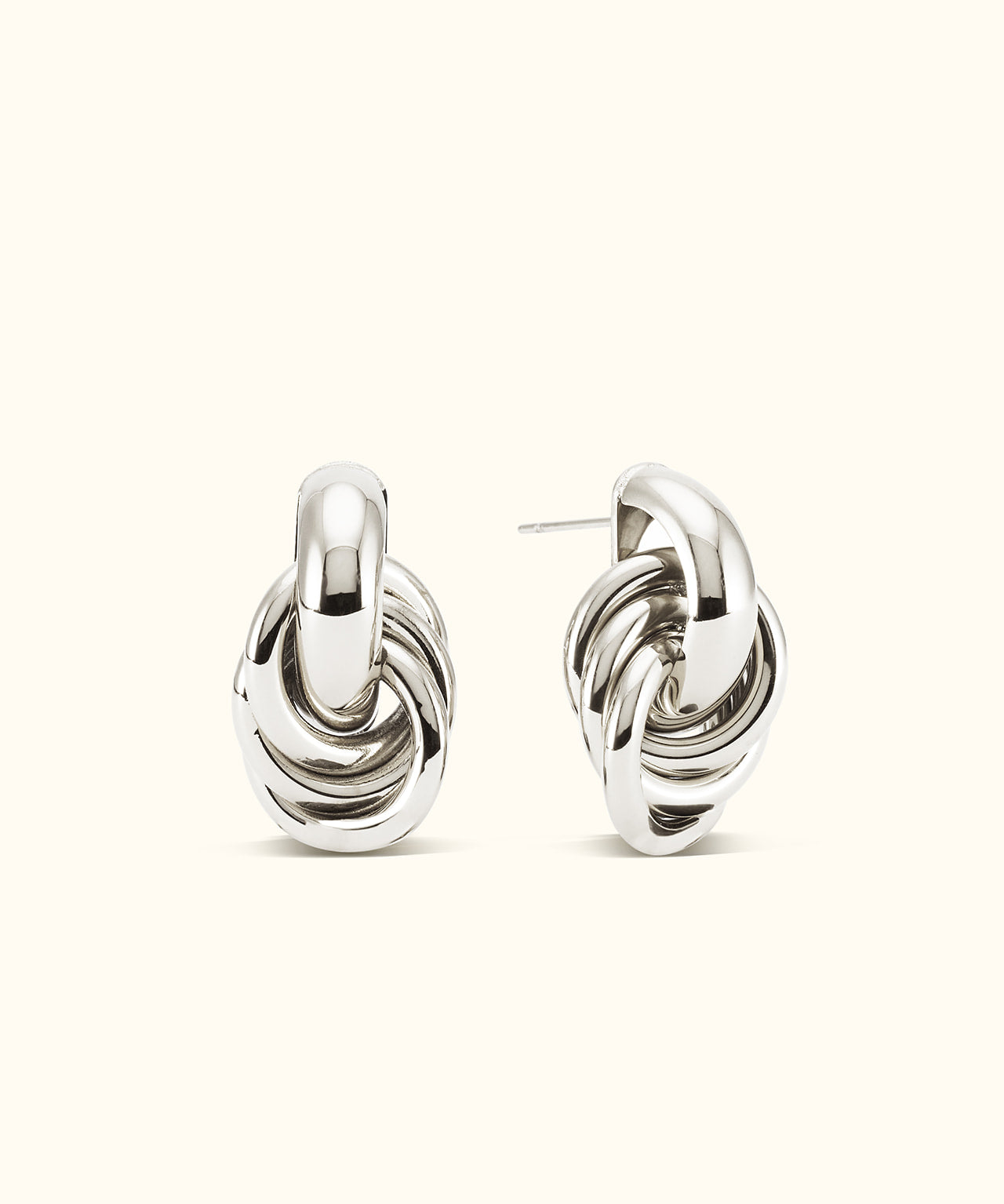 Daily knot earrings