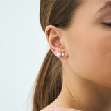 Pearl studs